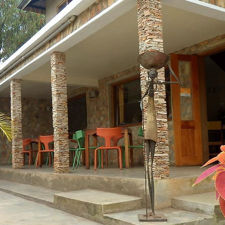 Dutchess Hotel And Restaurant Fort Portal Exteriör bild